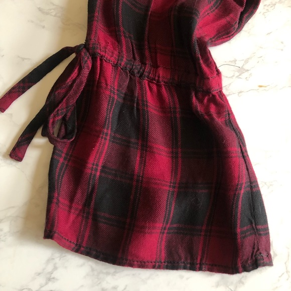 Express red plaid blouse NWOT - Picture 4 of 7